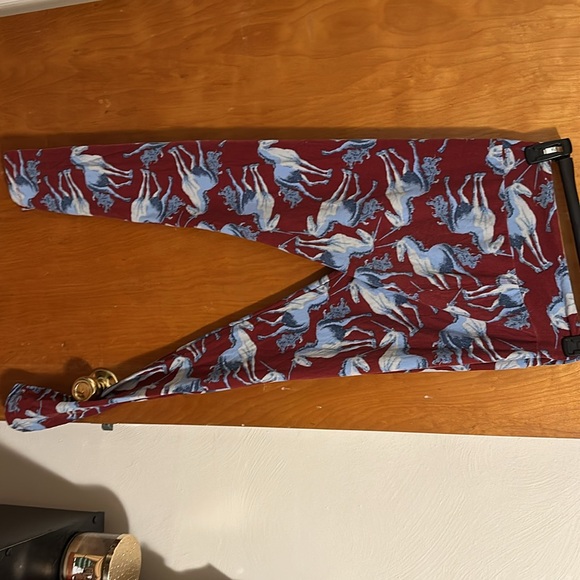 Lularoe burgundy with blue unicorns leggings - Picture 4 of 4